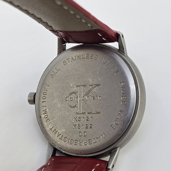 Calvin Klein Women\'s Watch 31MM Swiss‎ Made New Red Leather Bands New Battery main image 4